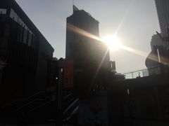 -日月光中心广场