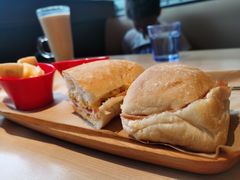 -必胜客(漕宝路店)