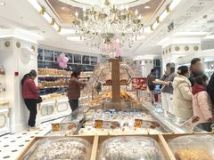 -85度C(生甜甜圈研究工坊·上海平凉店)
