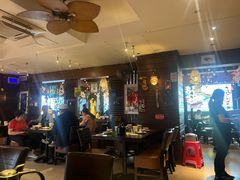 -大头虾越式风味餐厅(光明广场店)