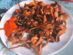 炸菌子-勺子米线·云南传统小吃市集(四方街店)