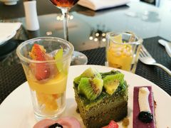 -圣丰索菲特·2 On 988 Café 自助餐厅