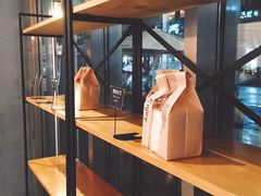 面包甜点陈列柜-81BAKERY(大学路店)