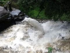 景点-叠水河瀑布