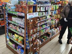 -全家便利店(莲花池东路店)