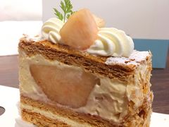 白桃拿破仑酥-KNOTKNOT珞珞·日式甜品(K11店)