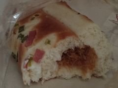 -顶东面包花园·生日蛋糕(世博店)