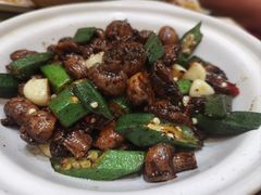 -李家猪蹄融合菜馆(河松街店)