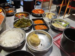 -哈哈碳都·牛肋条无限自助烤肉(台江万达店)