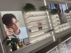 -镜客眼镜(浦江欢乐颂店)