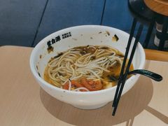 -蒙自源米线大王(东站店)