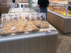 面包甜点陈列柜-好利来(木渎店)