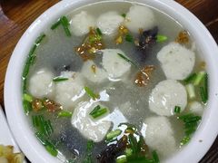 -亚忠小吃店(曾厝垵店)