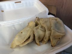 -黄阿姨锅贴大王(万航渡路店)