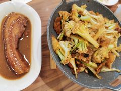 -九转小磨·非遗东北菜(万达广场店)