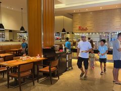 -亚龙湾希尔顿自助餐厅·海鲜·烧烤·沙滩BBQ·现场乐队