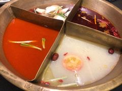 -沸炉重庆老火锅(军事博物馆店)