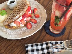 -ROAST coffee & eatery