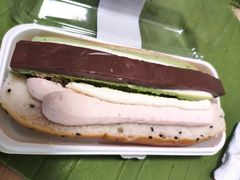 草莓生巧牛乳包-迦南(杭州东站万象汇店)