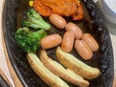 -卢家妈妈·西餐厨房(卜蜂中心店)