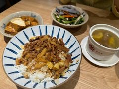 -红猪卤肉饭(大西洋美食城店)