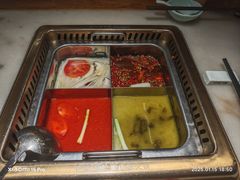 -巴渝瓦肆重庆鲜火锅(宝龙环湖店)