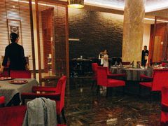 -粤尚腾香居中餐厅(首都机场希尔顿店)