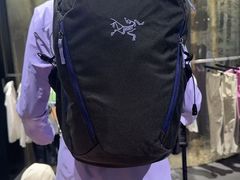 -ARC'TERYX始祖鸟(北京王府中环店)