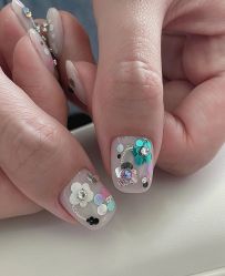 -纤贝儿美甲·科技美肤