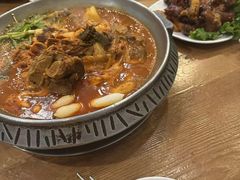 -喇喇排骨火锅·传统韩式脊骨汤(望京西园总店)