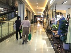 -港澳广场购物中心