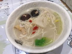 杂菌竹笙米鲜-凯峰鱼汤米线(金利達店)