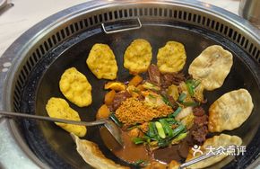 Clay Pot Stewed Pork Ribs with Free-Range Chicken