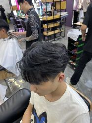 -藤野造型烫染·漂发