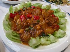 -三江源美食城