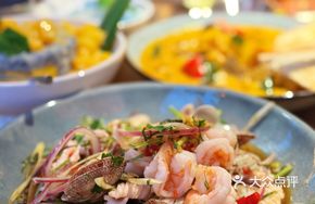 Dudu's Cold-Pressed Seafood