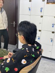 -藤野造型烫发染发