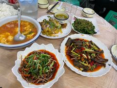 -洪霞餐馆