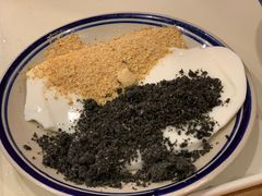 -正南齐北·老街糯米团(洪崖洞店)