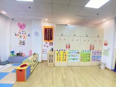 -黄浦乐烁龙鱼宝贝托育园(海潮路校区)