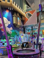 -卡通尼·超级欢乐屋(重庆渝北吾悦广场店)