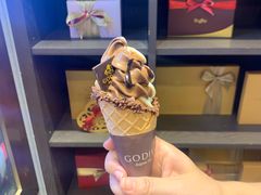 黑巧香草冰激淋-GODIVA(月星环球港店)