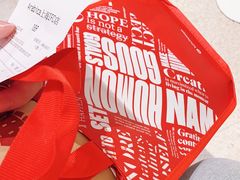 -lululemon(上海浦东IFC店)