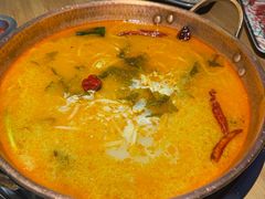 -洱火云南酸菜牛肉火锅(石景山当代商城店)