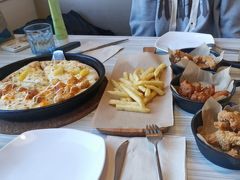 -必胜客(绿地新都会店)