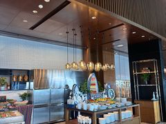 -苏宁银河国际咖啡厅·天际环球美食汇