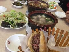 -闫家驴肉老店(华电一校店)