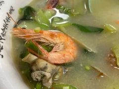 -老东镇啤酒屋海鲜加工·蒸汽海鲜·海鲜烧烤(台东店)