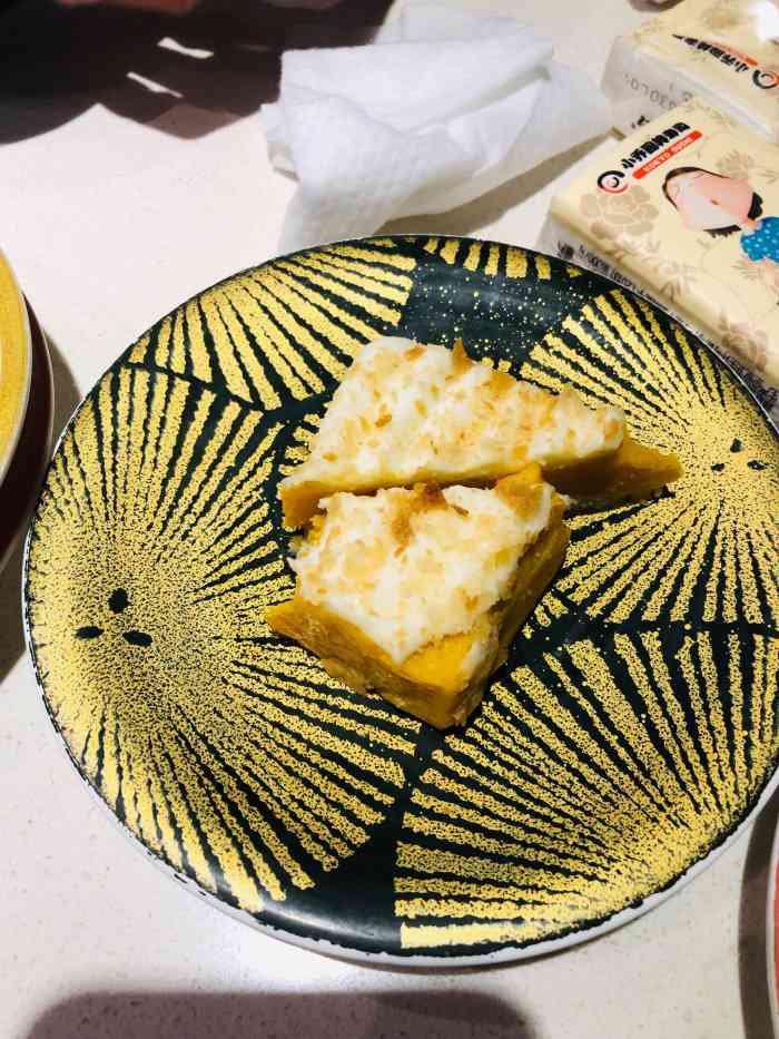 又和儿子来看书了有要吃小乔回转寿司店在负一层很好找大年初四人也不