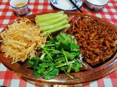 -老郑家东北春饼(龙悦居店)